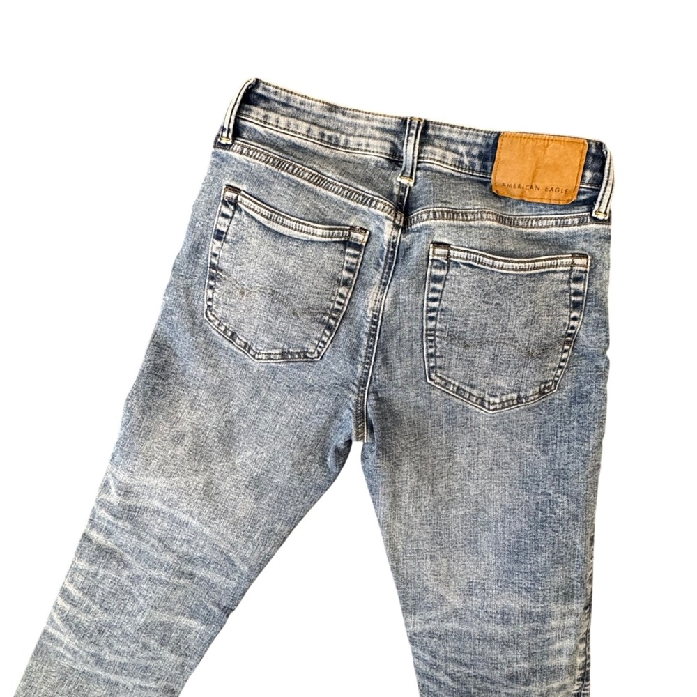 American Eagle Womens 28x28 AirFlex+ Light Wash Jeans‎ Distressed Y2K Denim